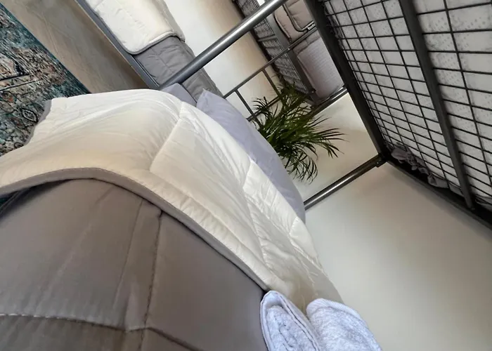 By Fenix * Τίρανα